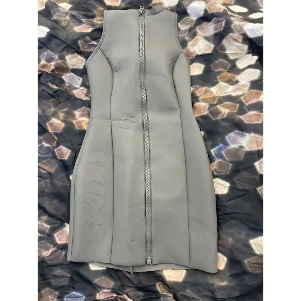 short dress with a slit Camel Waist Tie Sleeve Side Size:1 (US 6) $50-$75 V-Neck Straps Sleek Sheath A side slit adds